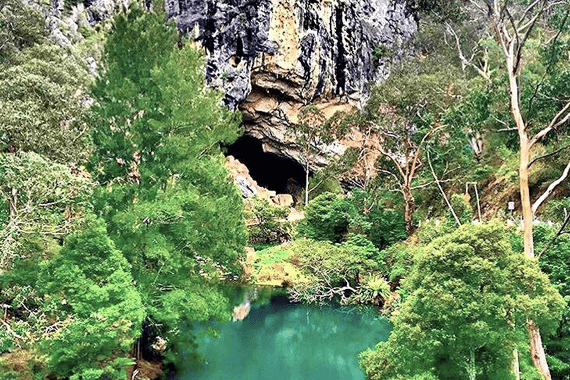 Jenolan Caves